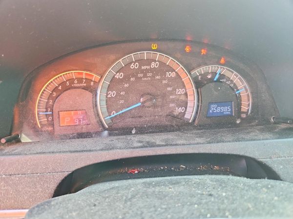 2012 TOYOTA CAMRY