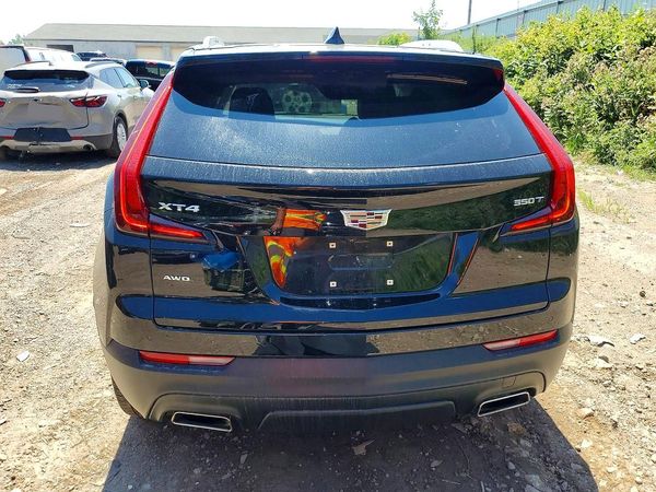 2021 CADILLAC XT4 Luxury