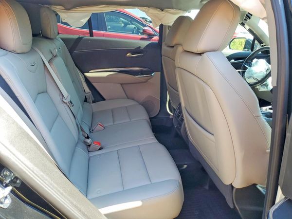2021 CADILLAC XT4 Luxury