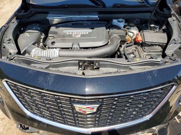 2021 CADILLAC XT4 Luxury