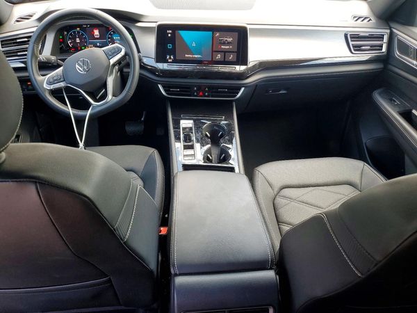 2025 VOLKSWAGEN ATLAS CROSS SPORT SE