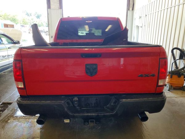 2015 RAM 1500 ST