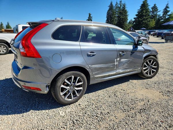 2017 VOLVO XC60 Dynamic