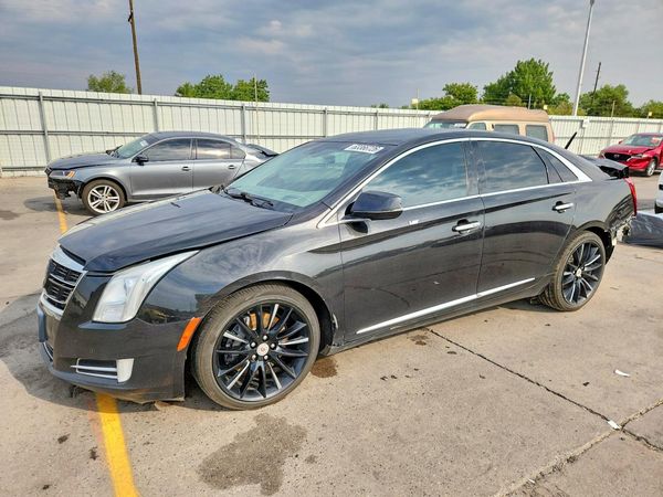 2014 CADILLAC XTS Platinum
