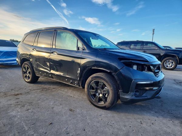 2022 HONDA PILOT TRAILSPORT — Passenger 3/4