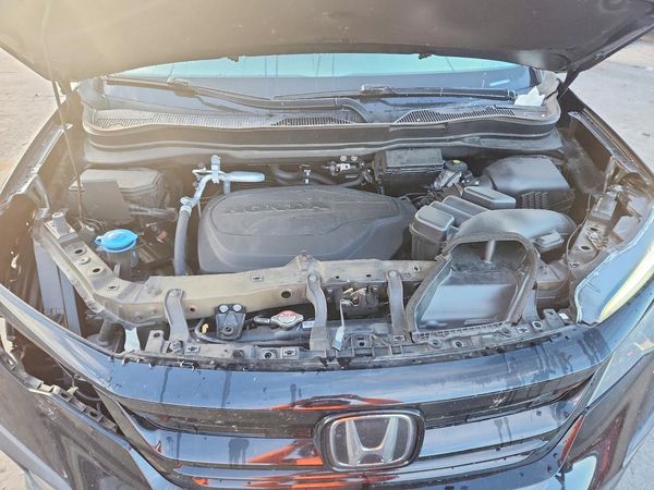 2022 HONDA PILOT TRAILSPORT — Engine bay