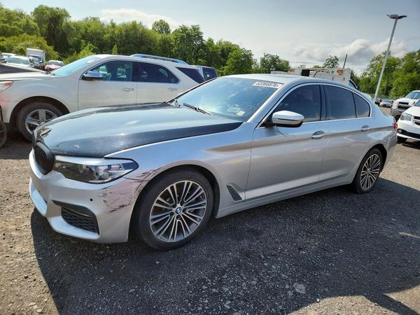 2018 BMW 5 SERIES xDrive — Front 3/4