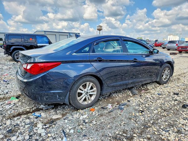 2012 HYUNDAI SONATA Middle-low level