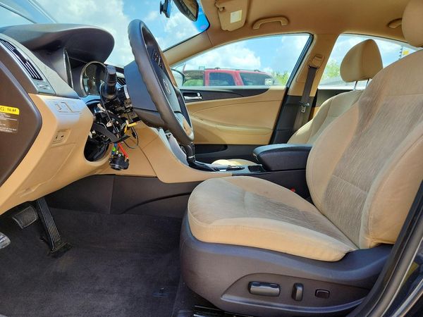 2012 HYUNDAI SONATA Middle-low level