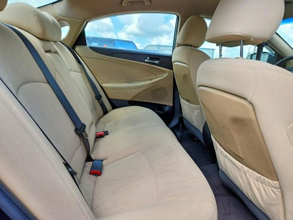 2012 HYUNDAI SONATA Middle-low level
