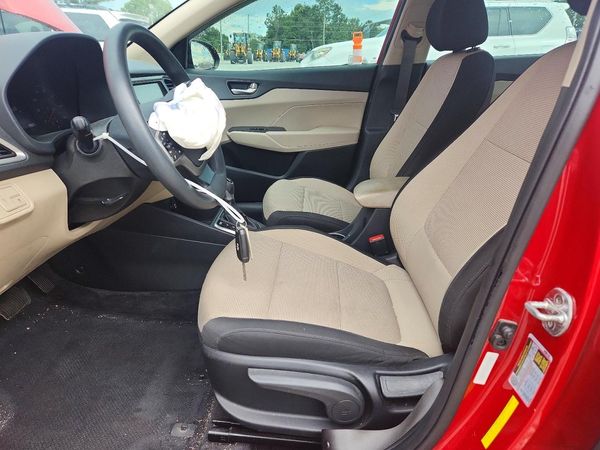 2018 HYUNDAI ACCENT SE and SEL