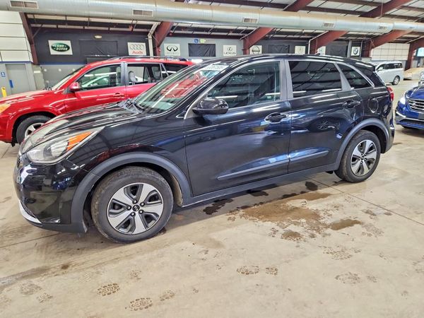 2017 KIA NIRO