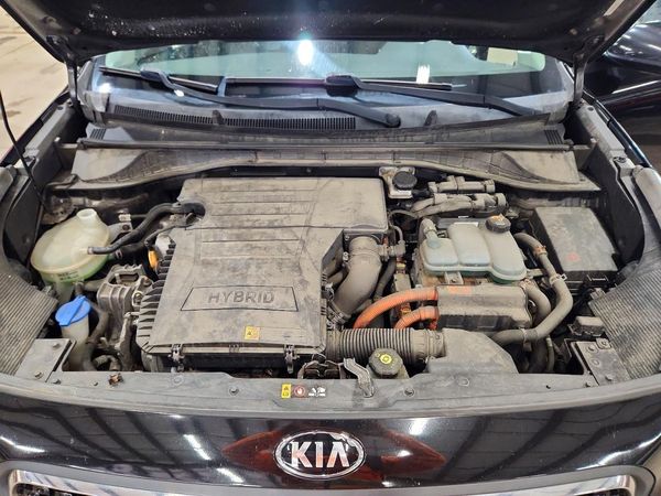 2017 KIA NIRO FE / LX / LX Tech