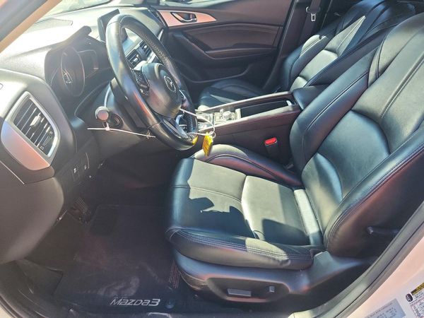 2017 MAZDA 3 Touring