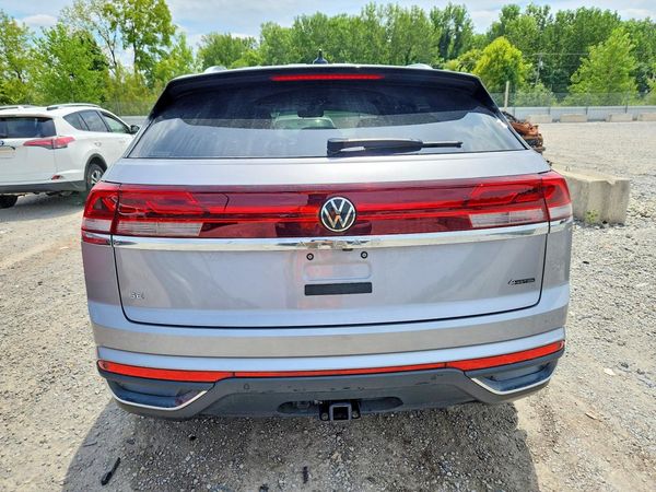 2024 VOLKSWAGEN ATLAS CROSS SPORT 4Motion SE w/Technology