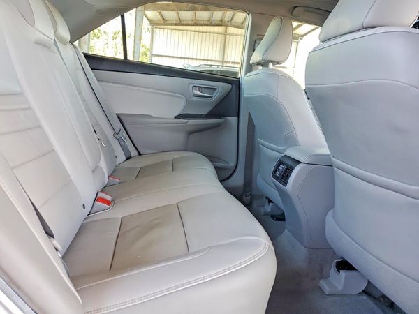 2017 TOYOTA CAMRY XLE/XSE