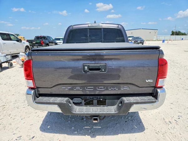 2017 TOYOTA TACOMA