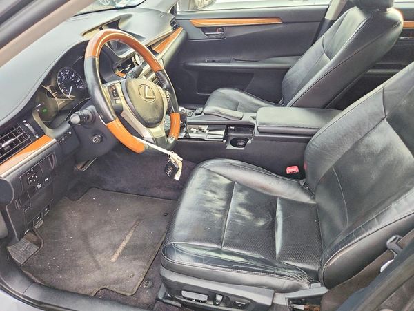 2015 LEXUS ES 300h