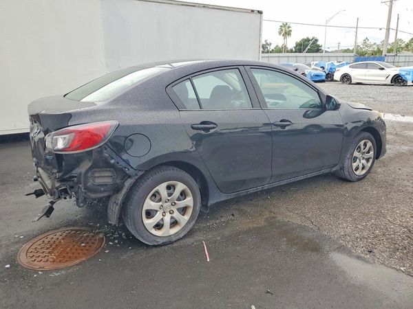 2013 MAZDA 3 Sport/GX