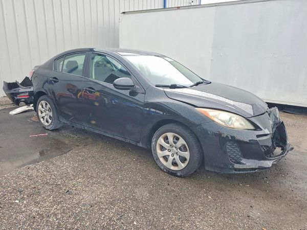 2013 MAZDA 3 Sport/GX