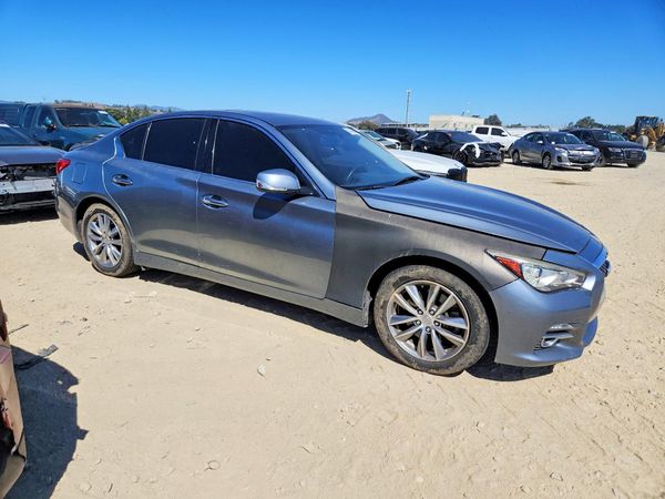 2017 INFINITI Q50