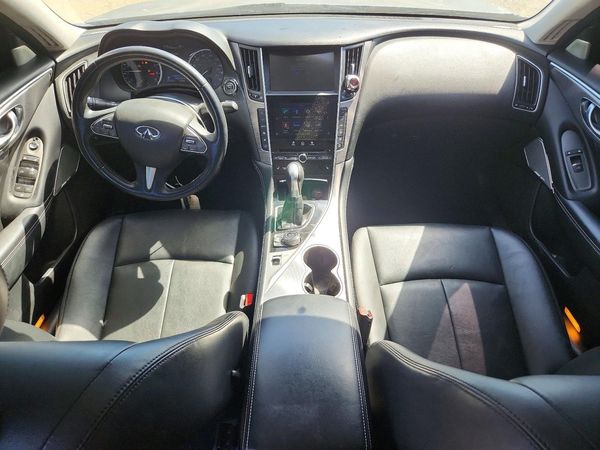 2017 INFINITI Q50