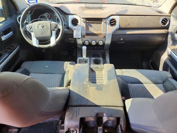 2016 TOYOTA TUNDRA