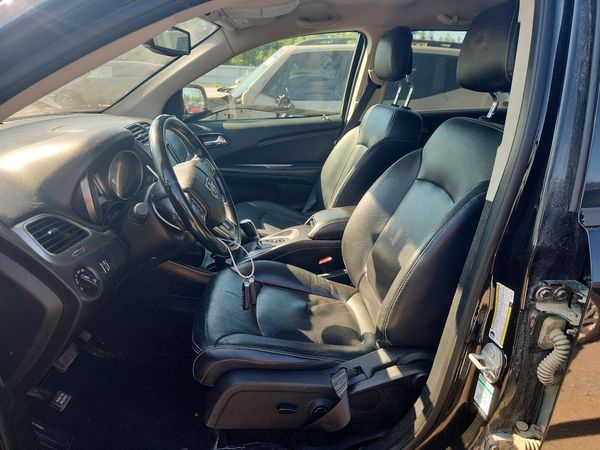 2018 DODGE JOURNEY Crossroad (M,U,C)