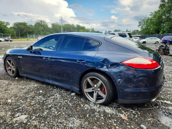 2012 PORSCHE PANAMERA