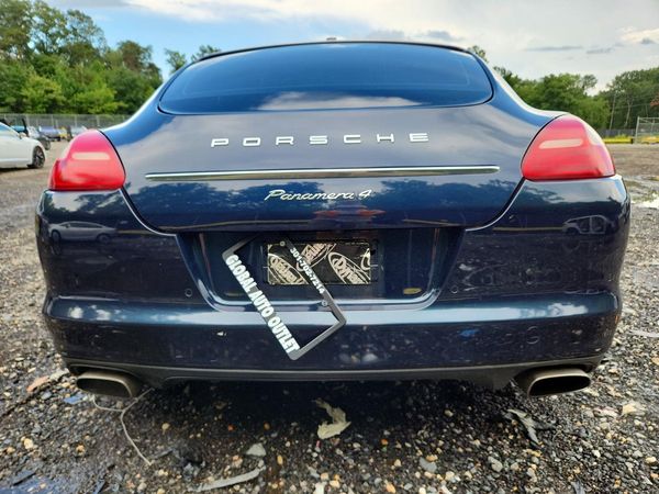 2012 PORSCHE PANAMERA