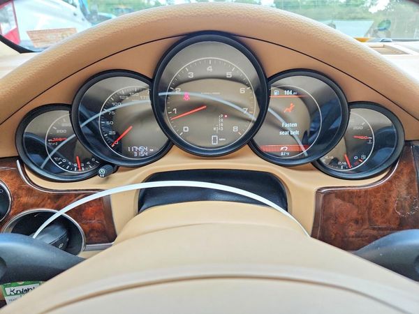 2012 PORSCHE PANAMERA