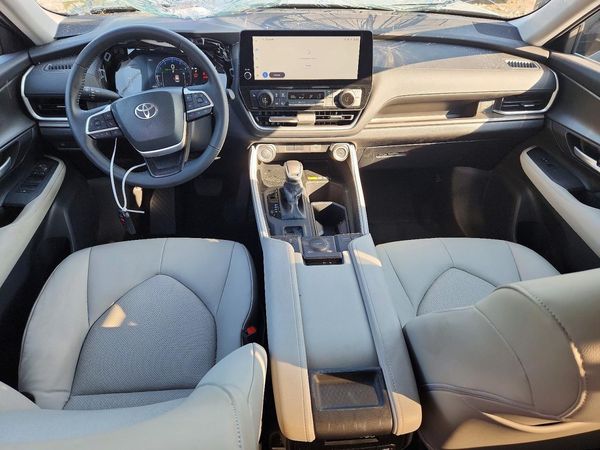 2026 TOYOTA GRAND HIGHLANDER