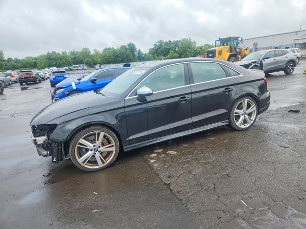 2018 AUDI RS3 quattro