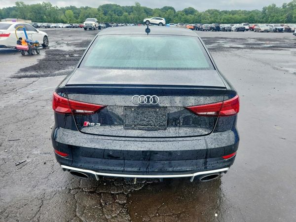 2018 AUDI RS3 quattro