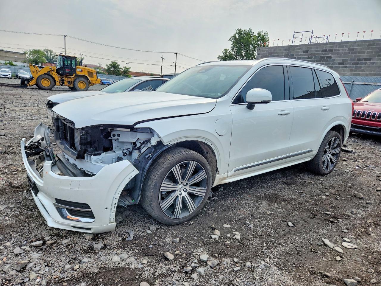 2025 VOLVO XC90