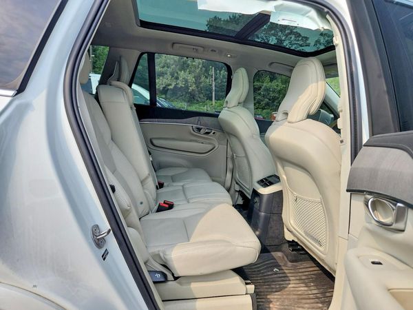 2025 VOLVO XC90