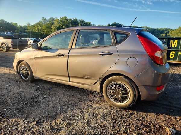 2017 HYUNDAI ACCENT SE Base