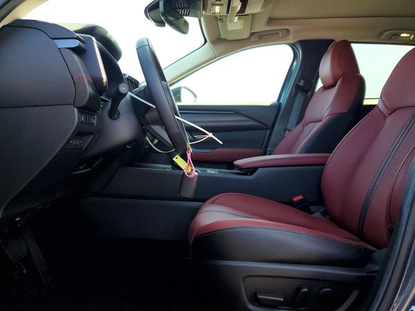 2025 MAZDA CX-50 Premium Plus