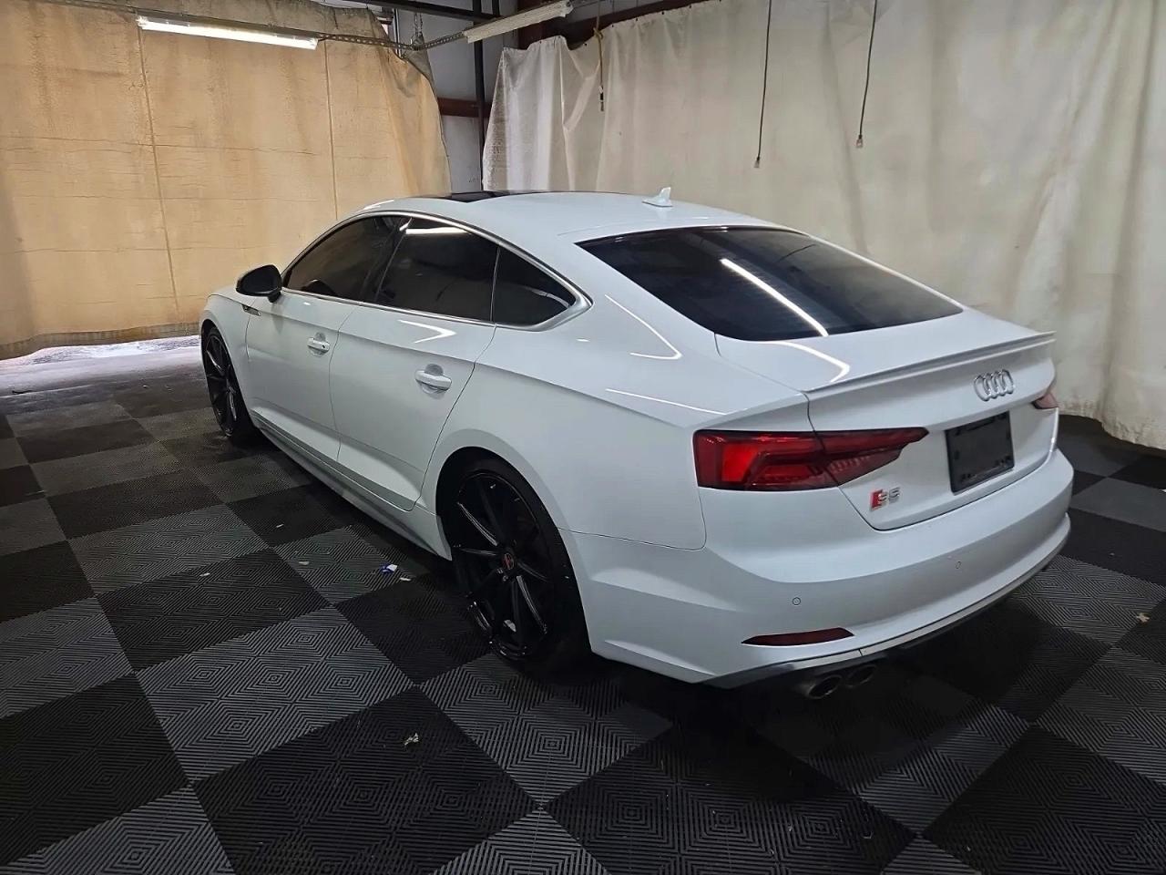 2018 AUDI S5