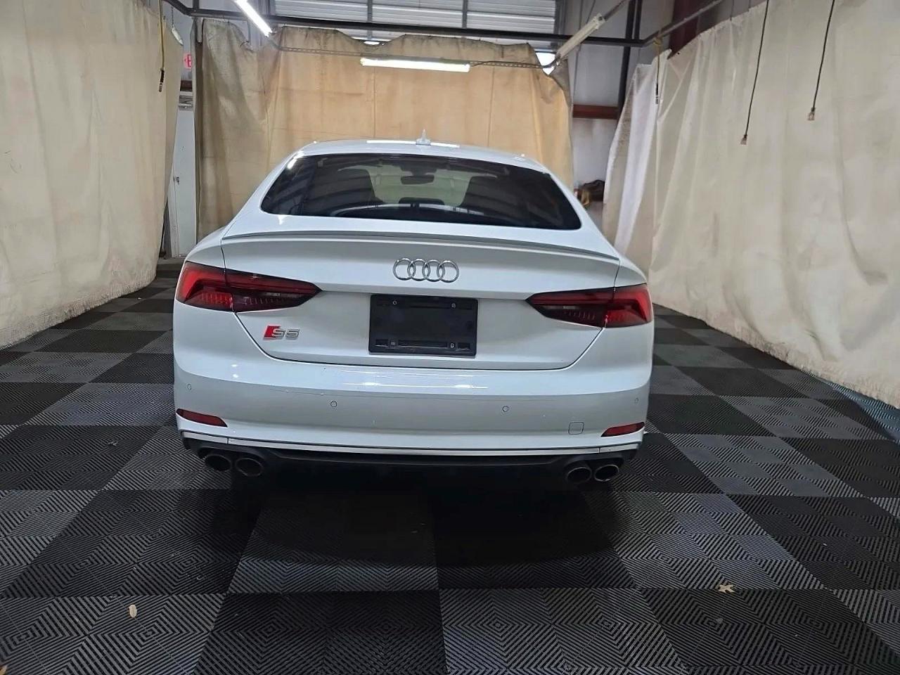 2018 AUDI S5