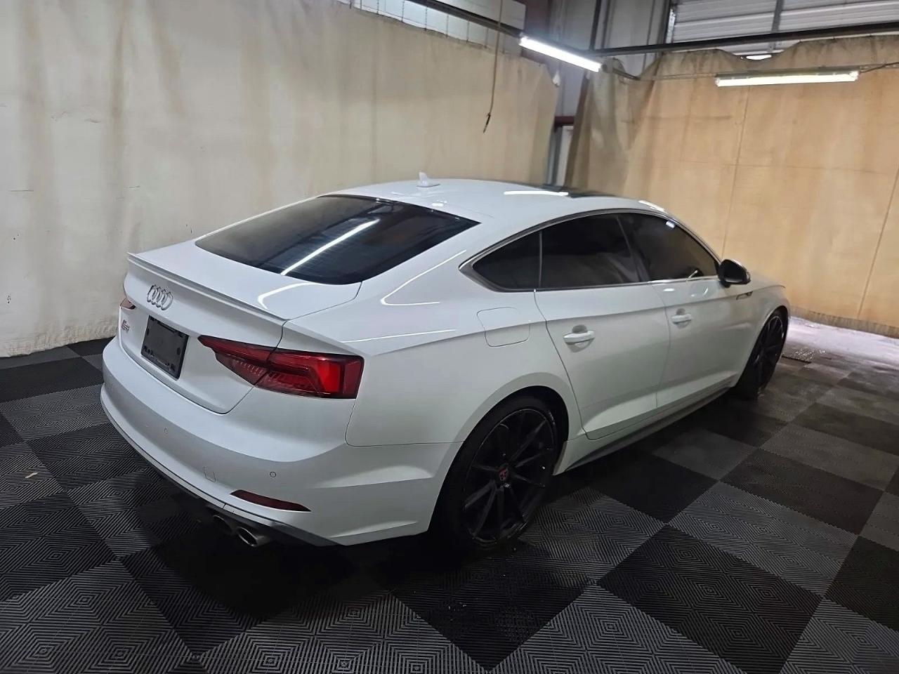 2018 AUDI S5