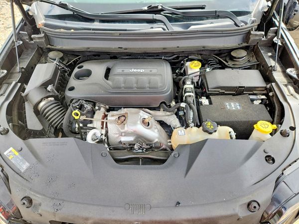 2022 JEEP CHEROKEE LATITUDE LUX 4X4