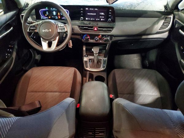 2026 KIA SELTOS LX