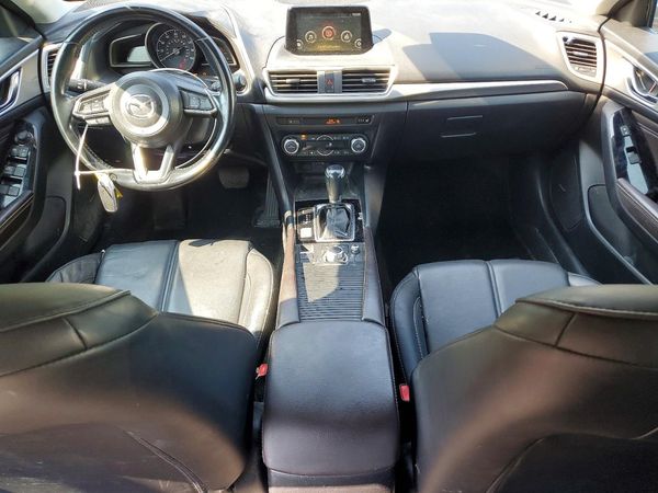 2018 MAZDA 3 Touring
