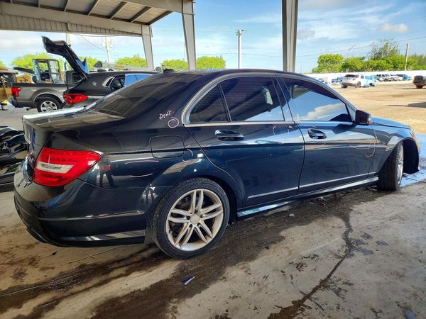 2012 MERCEDES-BENZ C C300 4-MATIC