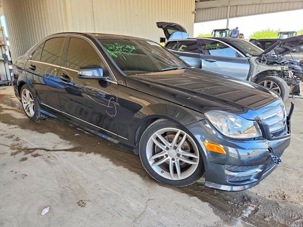 2012 MERCEDES-BENZ C C300 4-MATIC