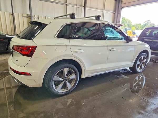 2023 AUDI Q5 quattro Premium
