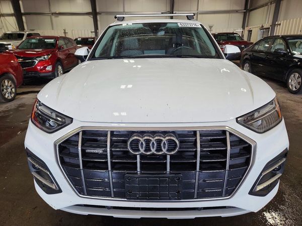 2023 AUDI Q5 quattro Premium