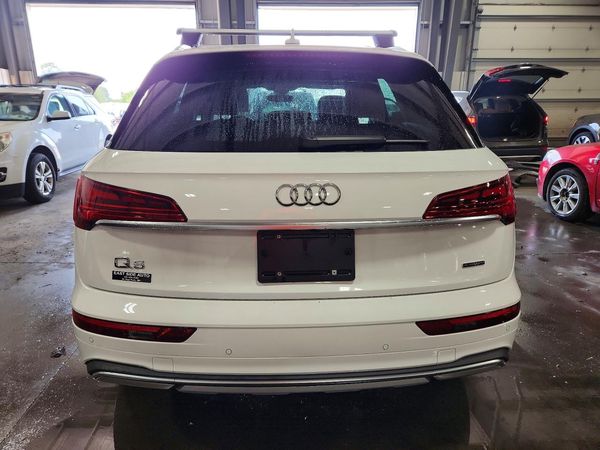 2023 AUDI Q5 quattro Premium