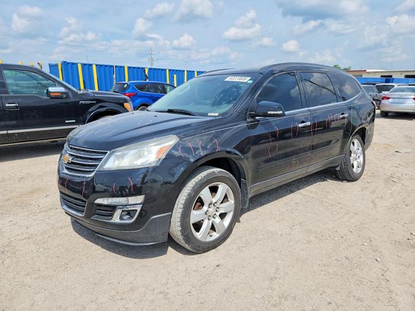 2017 CHEVROLET TRAVERSE 1LT — Front 3/4